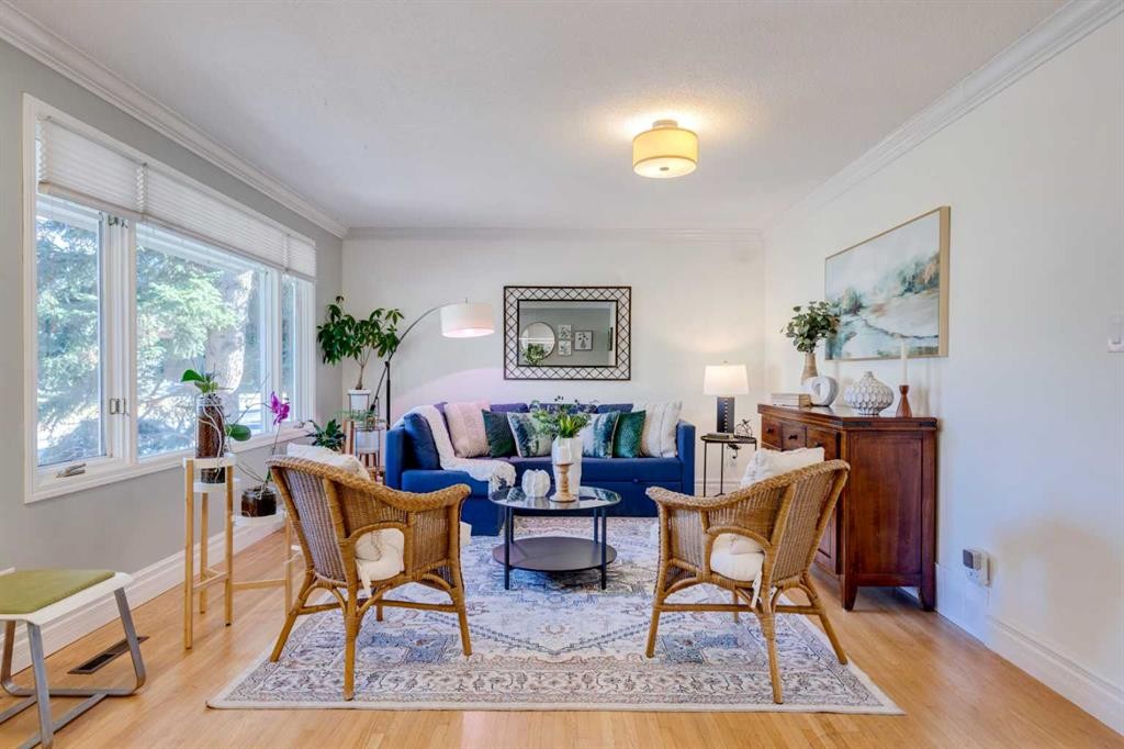 3235 Bearspaw Drive Nw, Calgary, AB - Indoor