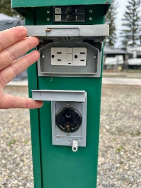 35-32351 Range Road 55, Rural Mountain View County, AB