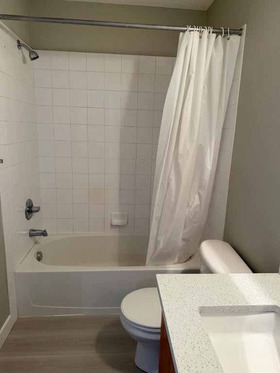 1319-1140 Taradale Drive Ne, Calgary, AB - Indoor Photo Showing Bathroom