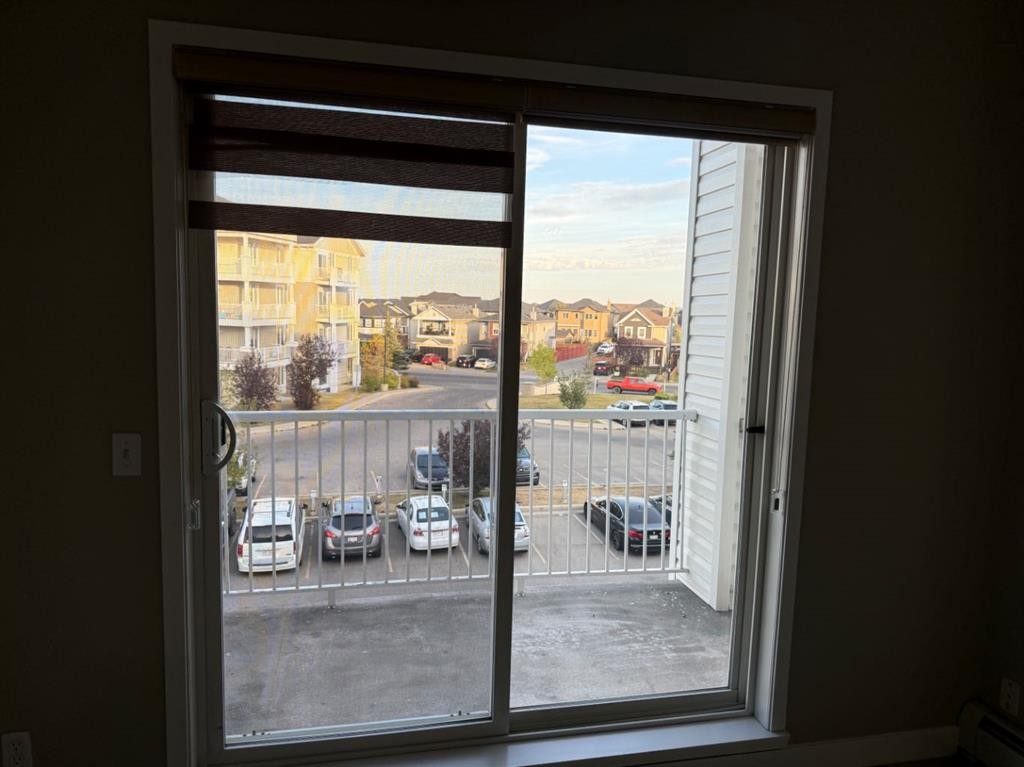 1319-1140 Taradale Drive Ne, Calgary, AB - Indoor Photo Showing Other Room