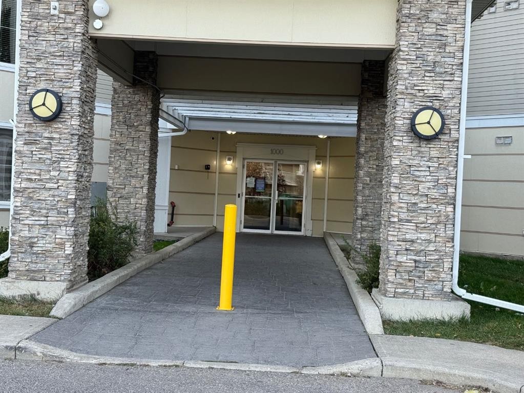 1319-1140 Taradale Drive Ne, Calgary, AB - Outdoor