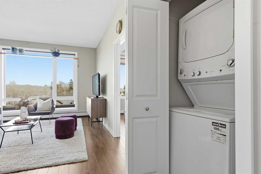 403-607 17 Avenue Nw, Calgary, AB - Indoor Photo Showing Laundry Room