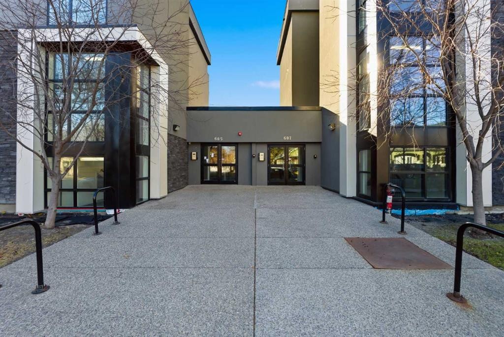 403-607 17 Avenue Nw, Calgary, AB - Outdoor