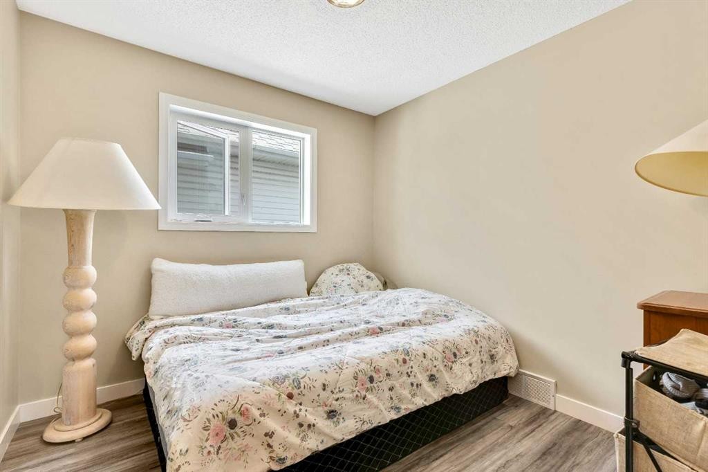 166 Harvest Rose Circle Ne, Calgary, AB - Indoor Photo Showing Bedroom