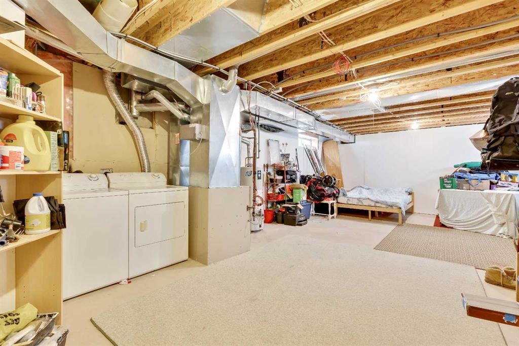 166 Harvest Rose Circle Ne, Calgary, AB - Indoor Photo Showing Laundry Room