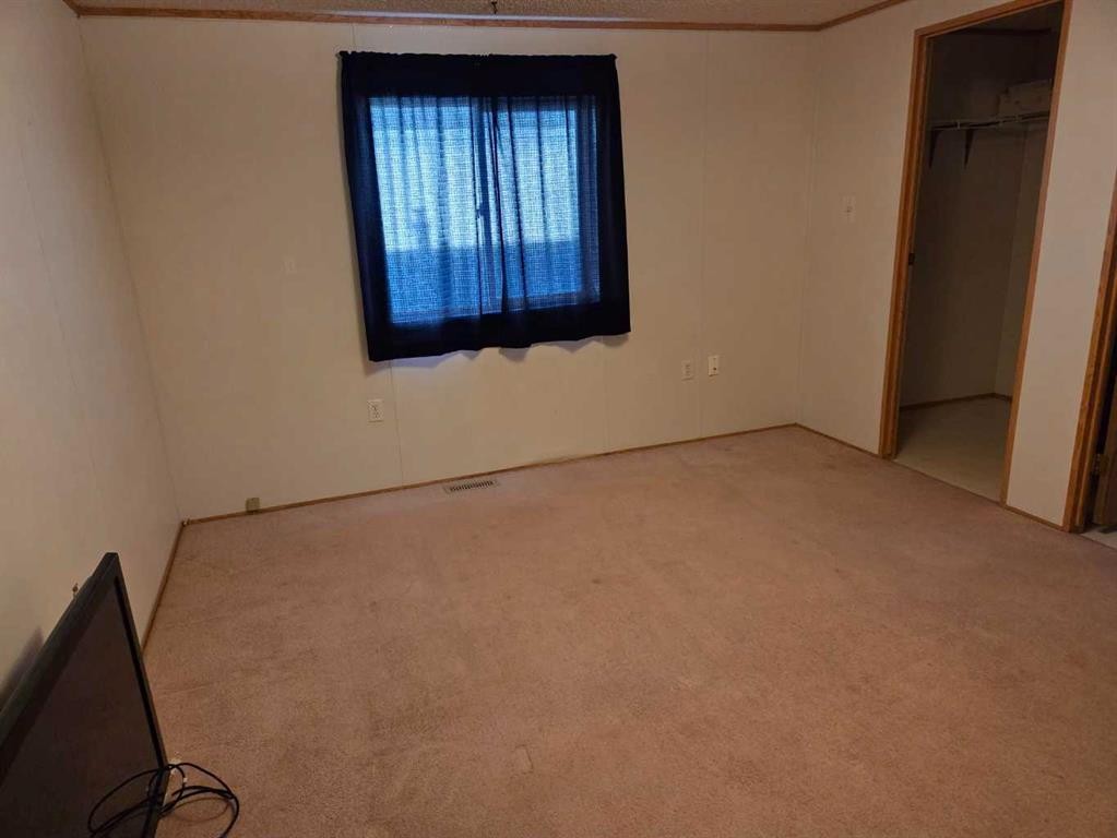 49-900 Ross Street, Crossfield, AB