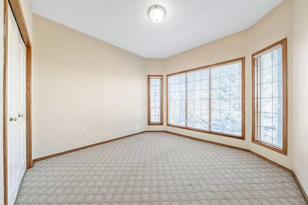109 Lakeside Greens Drive, Chestermere, AB - Indoor Photo Showing Other Room