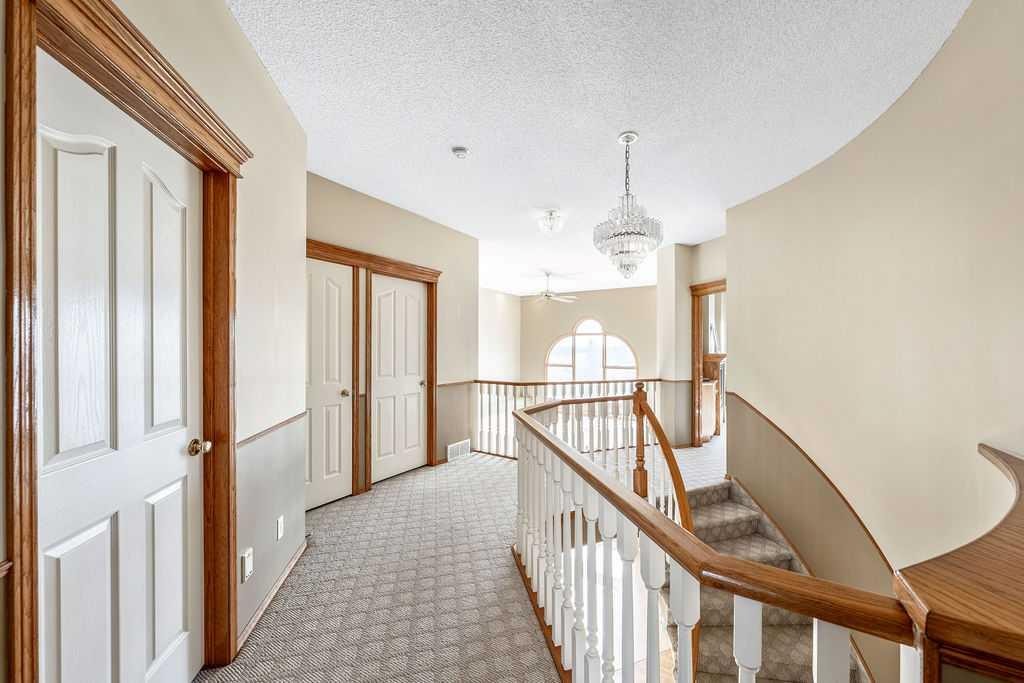 109 Lakeside Greens Drive, Chestermere, AB - Indoor Photo Showing Other Room