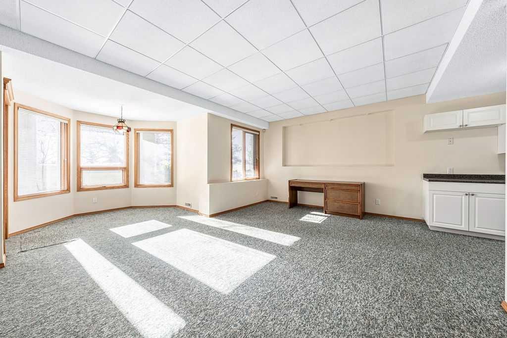 109 Lakeside Greens Drive, Chestermere, AB - Indoor Photo Showing Other Room
