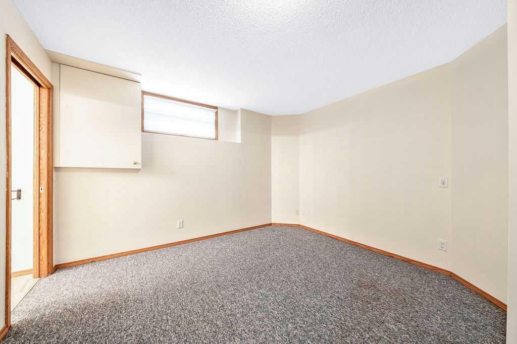 109 Lakeside Greens Drive, Chestermere, AB - Indoor Photo Showing Other Room