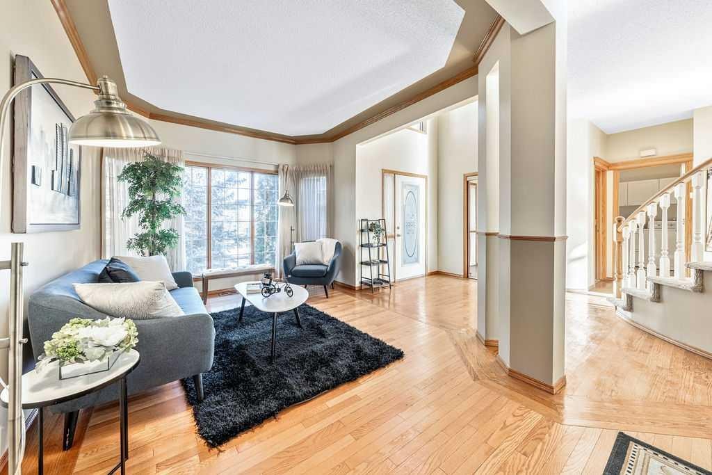 109 Lakeside Greens Drive, Chestermere, AB - Indoor Photo Showing Living Room