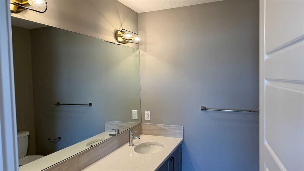 16 Sundown Place, Cochrane, AB