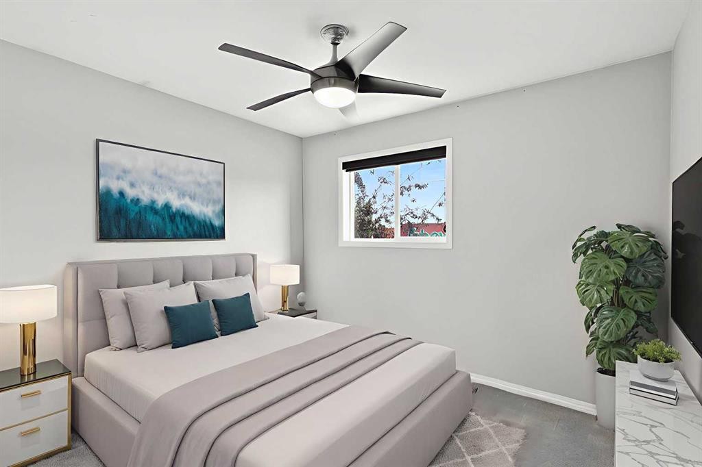 21-102 Canoe Square Sw, Airdrie, AB - Indoor Photo Showing Bedroom