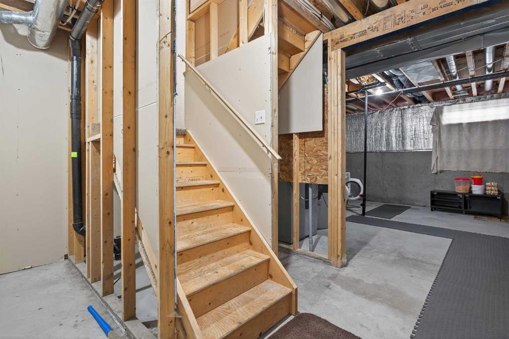 21-102 Canoe Square Sw, Airdrie, AB - Indoor