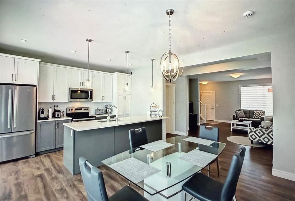 10077 46 Street Ne, Calgary, AB - Indoor