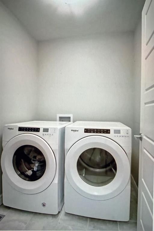 10077 46 Street Ne, Calgary, AB - Indoor Photo Showing Laundry Room