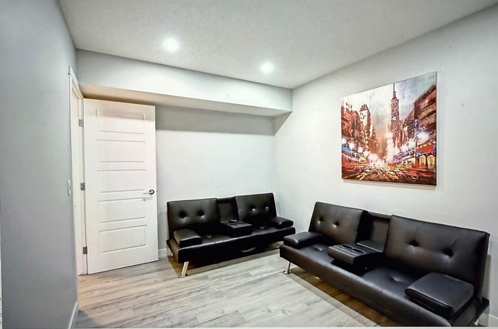 10077 46 Street Ne, Calgary, AB - Indoor