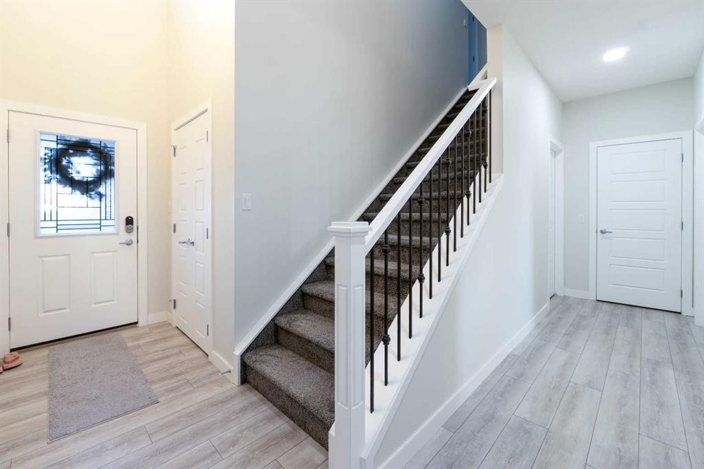15 Midgrove Drive Sw, Airdrie, AB - Indoor Photo Showing Other Room