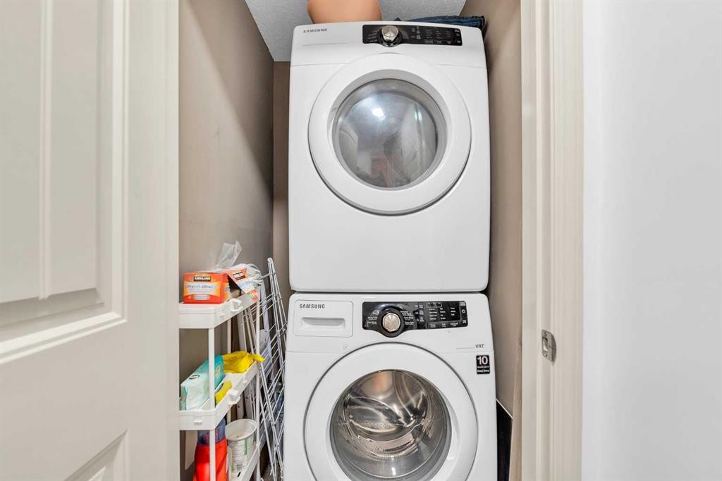2214-175 Panatella Hill Nw, Calgary, AB - Indoor Photo Showing Laundry Room