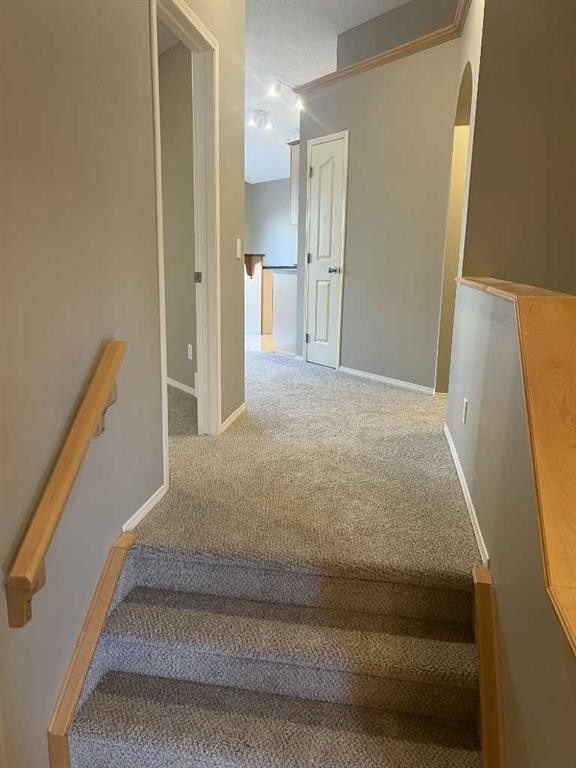 40 Bridlewood Gardens Sw, Calgary, AB - Indoor Photo Showing Other Room