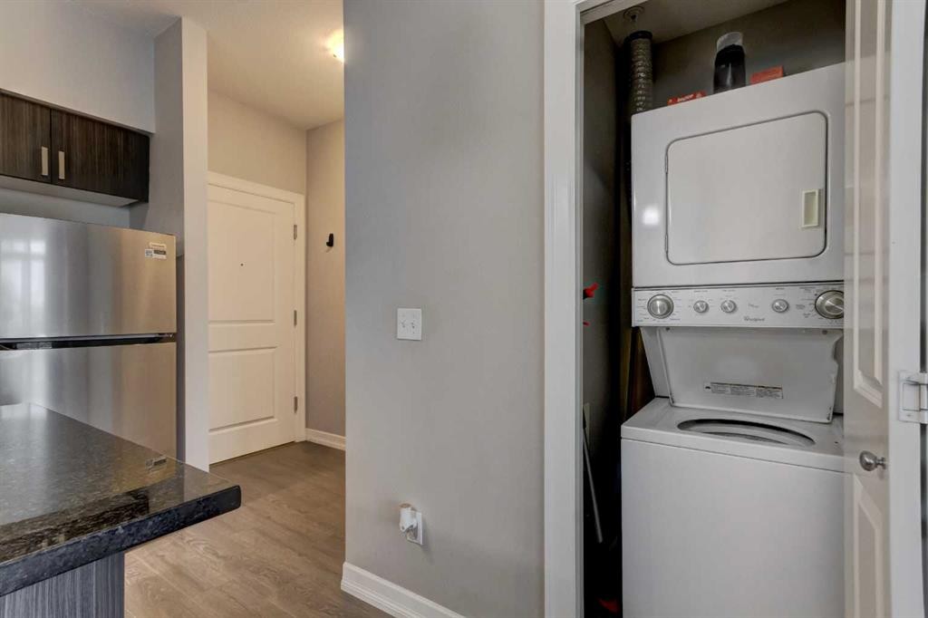 324-117 Copperpond Common Se, Calgary, AB - Indoor Photo Showing Laundry Room