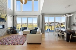 52 Evansfield Manor NW Calgary, AB T3P 1J9