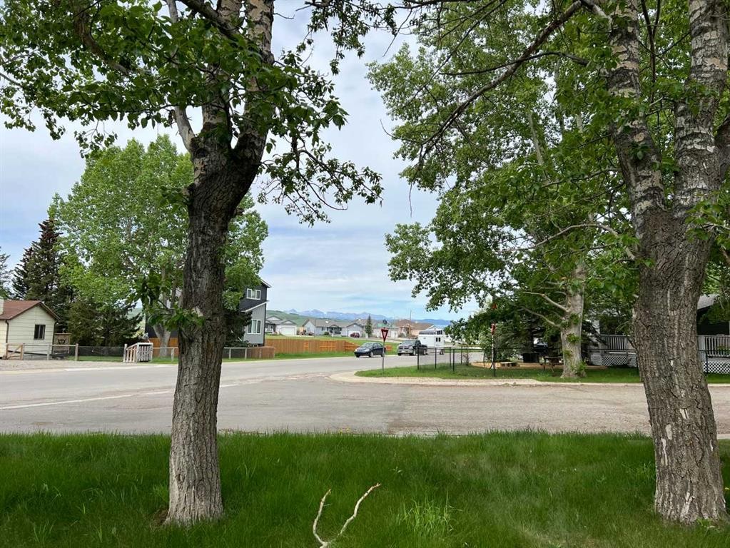 321 Twin Cities Drive, Longview, AB