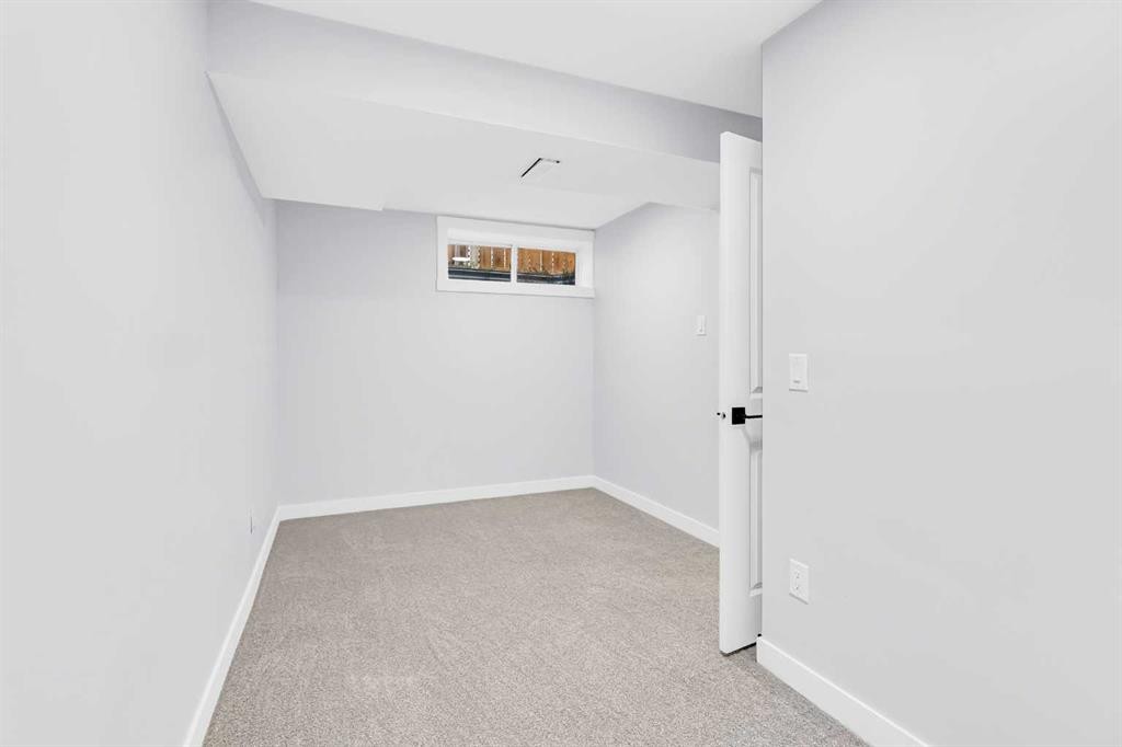 26 Saddlemont Road Ne, Calgary, AB - Indoor Photo Showing Other Room