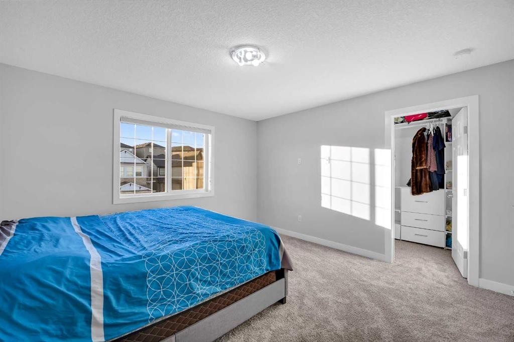 320 Nolancrest Circle Nw, Calgary, AB - Indoor Photo Showing Bedroom