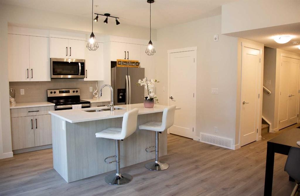 608-400 Belmont Street Sw, Calgary, AB