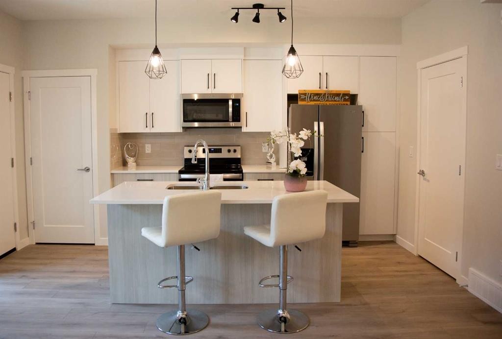 608-400 Belmont Street Sw, Calgary, AB