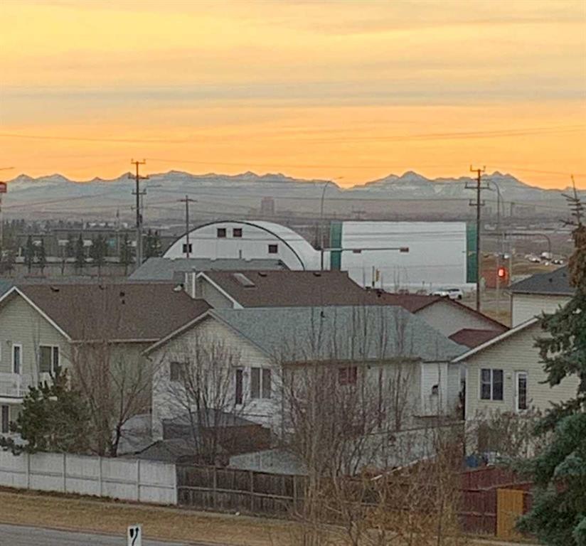 409-10 Dover Point Se, Calgary, AB - Outdoor