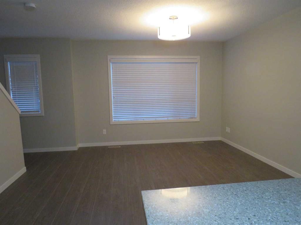 309 Evansridge Park Nw, Calgary, AB - Indoor Photo Showing Other Room