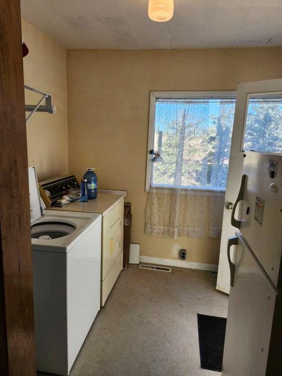 217 1 Street North, Lomond, AB - Indoor Photo Showing Laundry Room