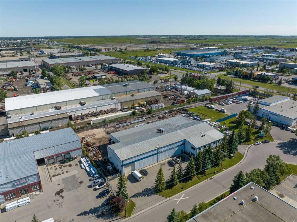 5110 56 Avenue Se, Calgary, AB