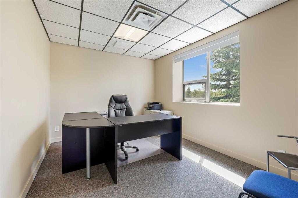 5110 56 Avenue Se, Calgary, AB