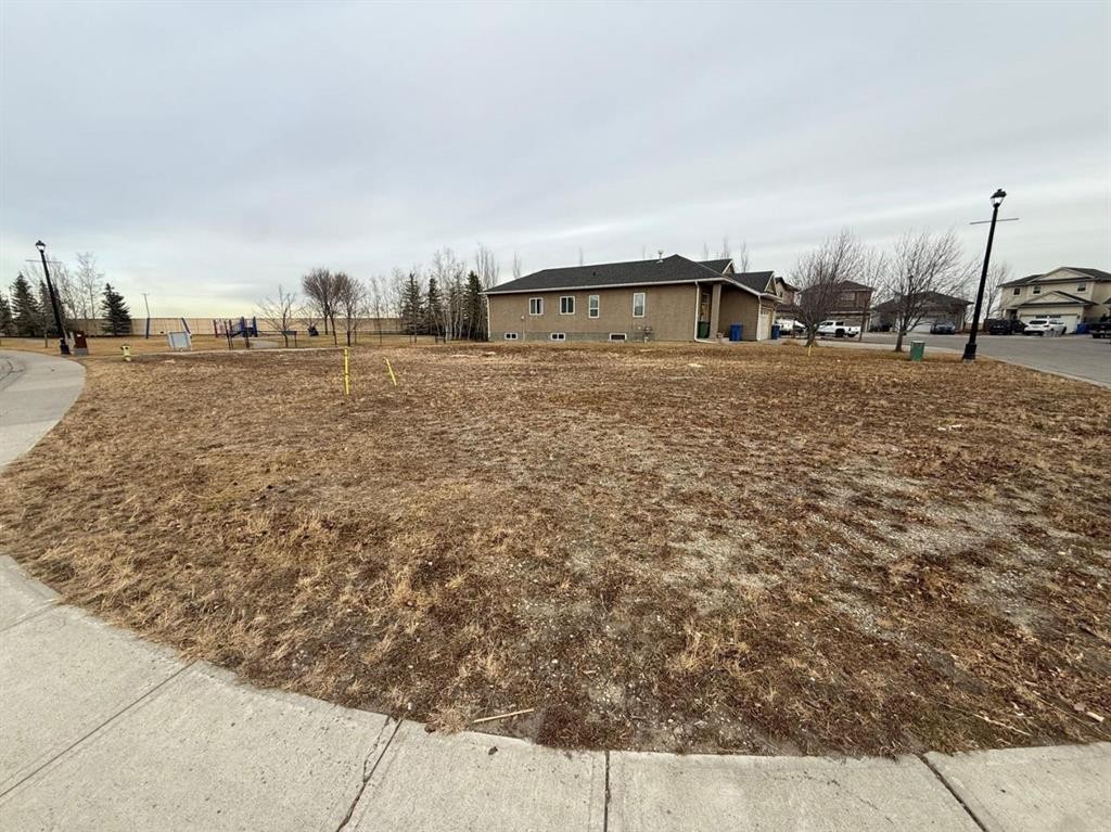 567 East Lakeview Place, Chestermere, AB