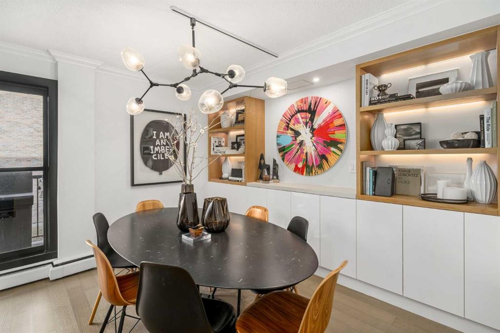 71D-231 Heritage Drive Se, Calgary, AB - Indoor Photo Showing Dining Room