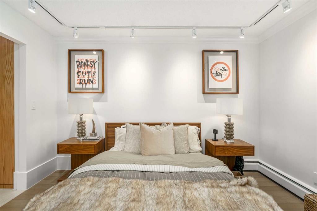 71D-231 Heritage Drive Se, Calgary, AB - Indoor Photo Showing Bedroom