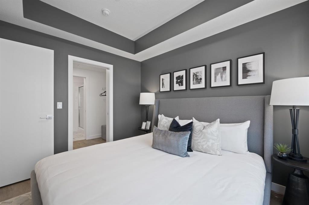 3314-6 Merganser Drive West, Chestermere, AB - Indoor Photo Showing Bedroom