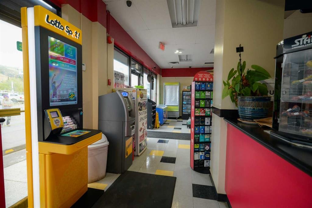 205 3 Avenue, Cochrane, AB