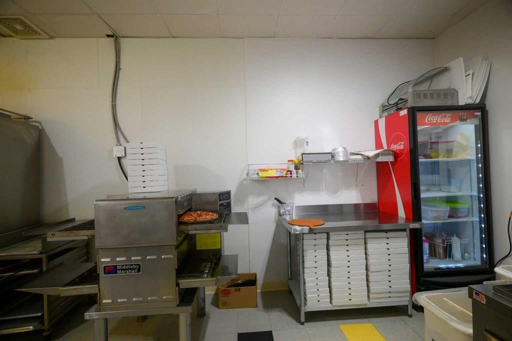 205 3 Avenue, Cochrane, AB