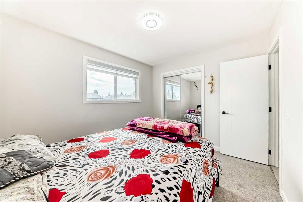 6712 23 Avenue Ne, Calgary, AB - Indoor Photo Showing Bedroom
