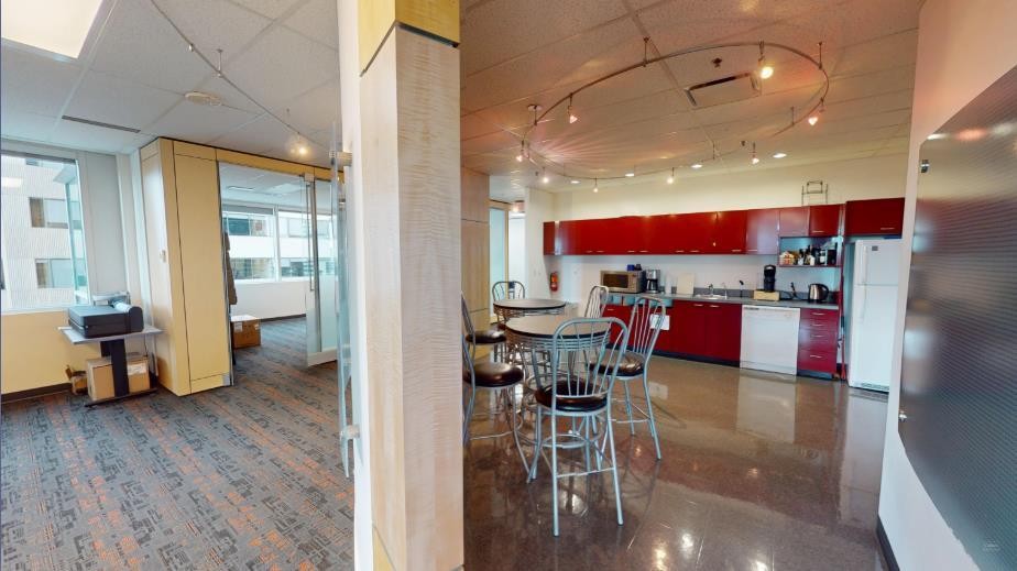 1010 & 1050-396 11 Avenue Sw, Calgary, AB