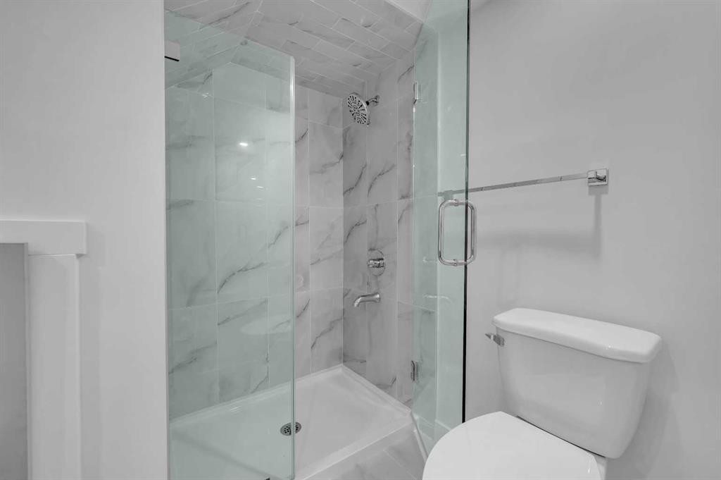 8925 Cityscape Drive Ne, Calgary, AB - Indoor Photo Showing Bathroom