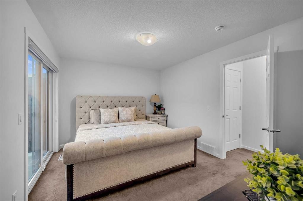 8925 Cityscape Drive Ne, Calgary, AB - Indoor Photo Showing Bedroom