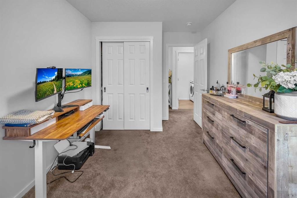 8925 Cityscape Drive Ne, Calgary, AB - Indoor Photo Showing Office