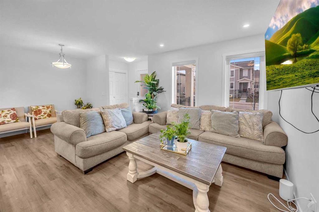 8925 Cityscape Drive Ne, Calgary, AB - Indoor Photo Showing Living Room