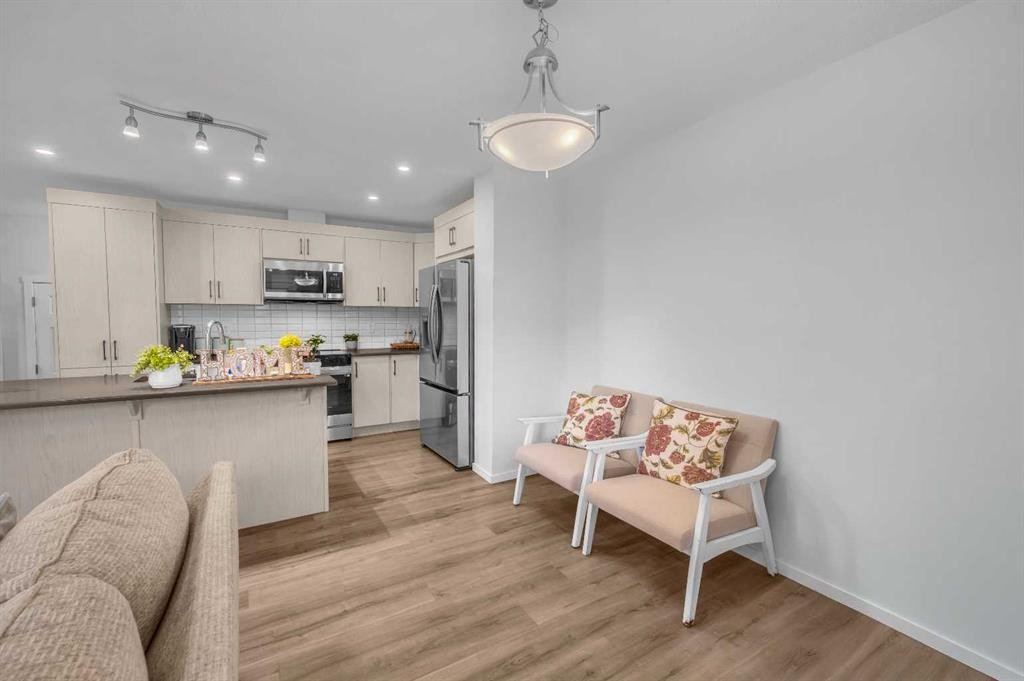 8925 Cityscape Drive Ne, Calgary, AB - Indoor Photo Showing Kitchen
