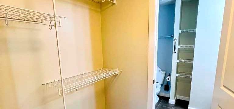 2607-211 13 Avenue Se, Calgary, AB - Indoor With Storage
